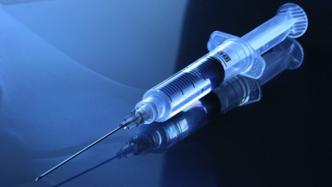 Vaccinul ajunge la pacienți. FOTO pixabay