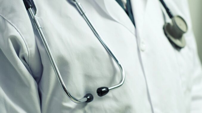 Doctor pregătit. FOTO pixabay Doctor pregătit. FOTO pixabay