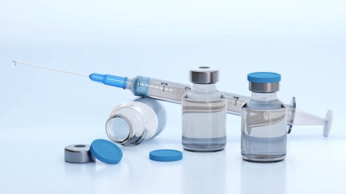 Vaccinul ajunge la pacienți. FOTO Pixabay Vaccinul ajunge la pacienți. FOTO Pixabay